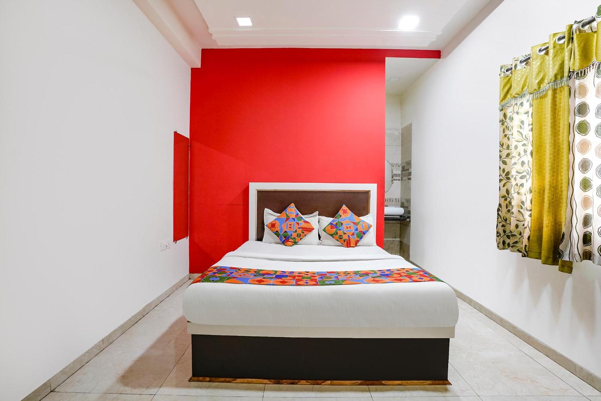 Fabexpress Sai Lodging - Nashik Railway Station Deolāli Dış mekan fotoğraf
